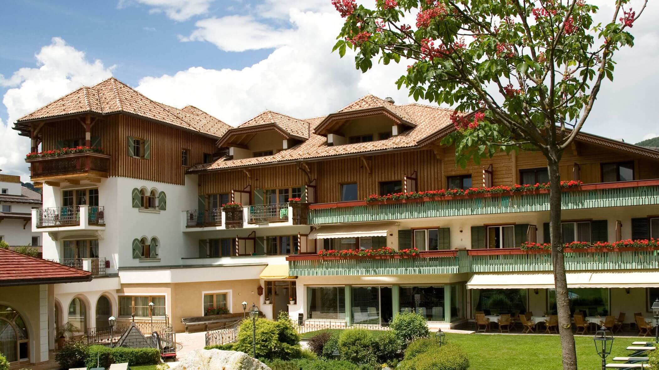 Storia - Hotel Mirabell Dolomites 5 stelle a Valdaora