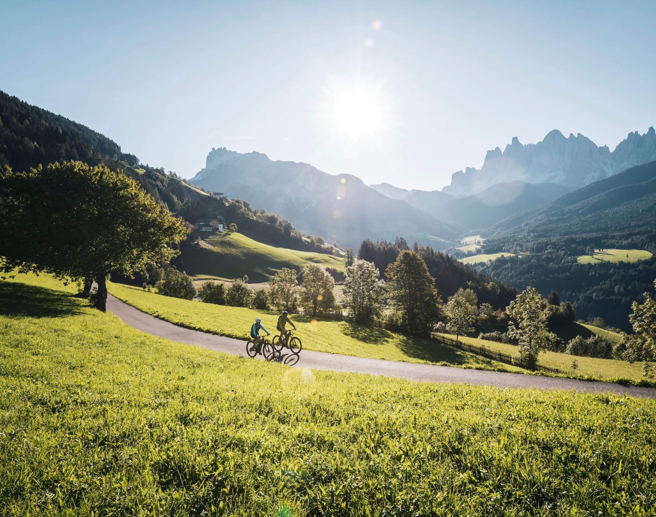 Tour in bicicletta - Hotel Mirabell Dolomites 5 stelle a Valdaora