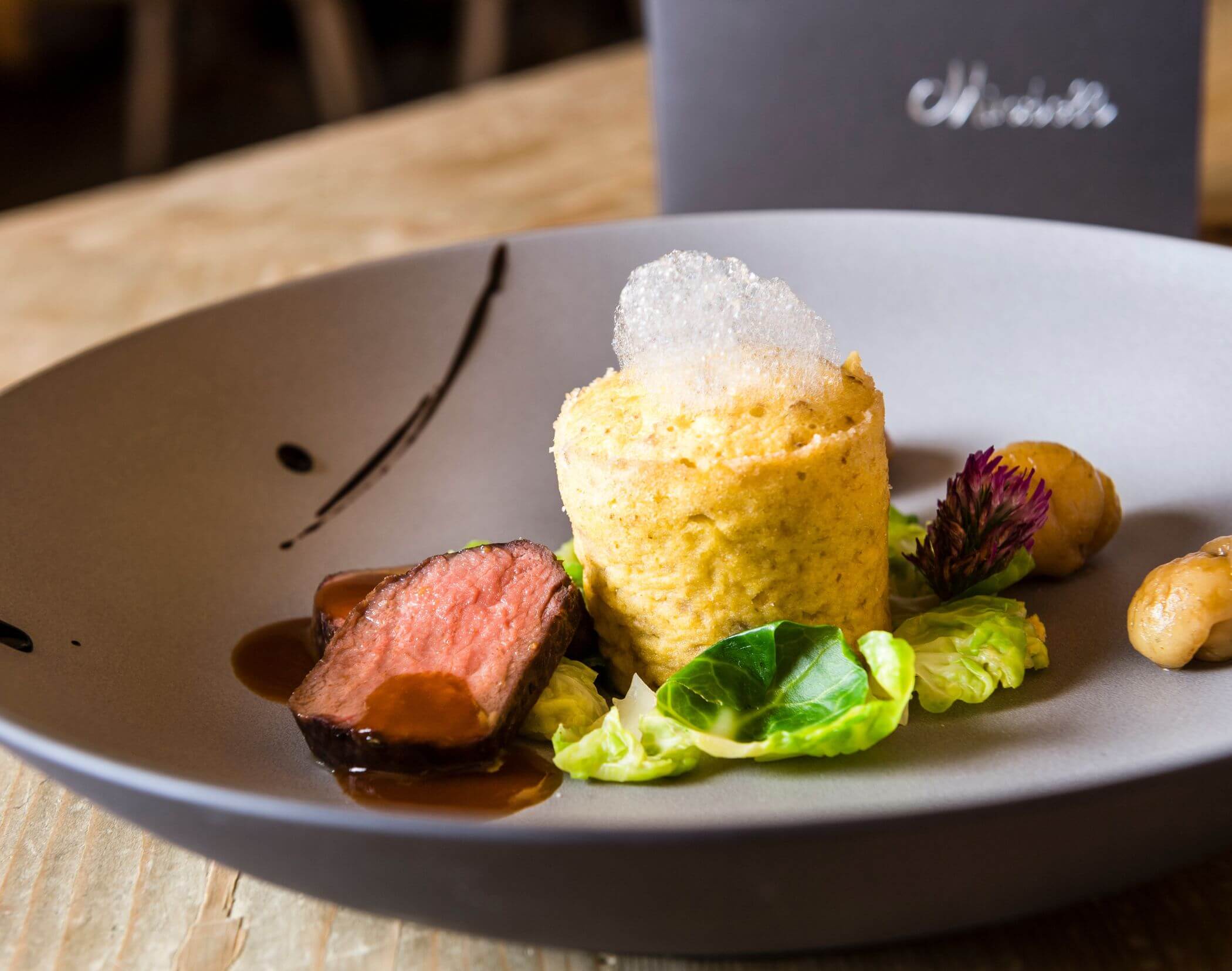 Piatto principale - Hotel Mirabell Dolomites 5 stelle a Valdaora