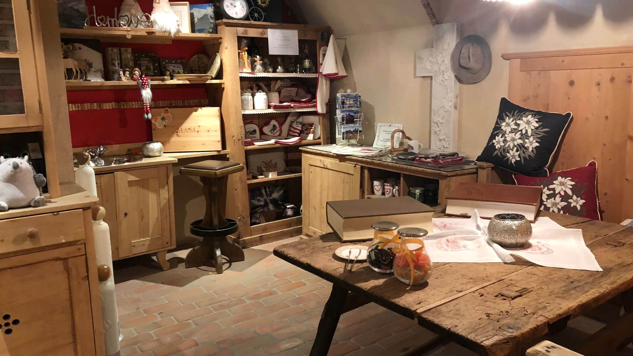 Mirabell Hotelshop - Hotel Mirabell Dolomites 5 stelle a Valdaora