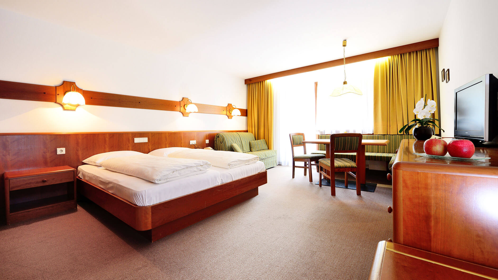 Residence Bacher in Olang - Zimmer - 5 Sterne Hotel Mirabell Dolomites in Olang