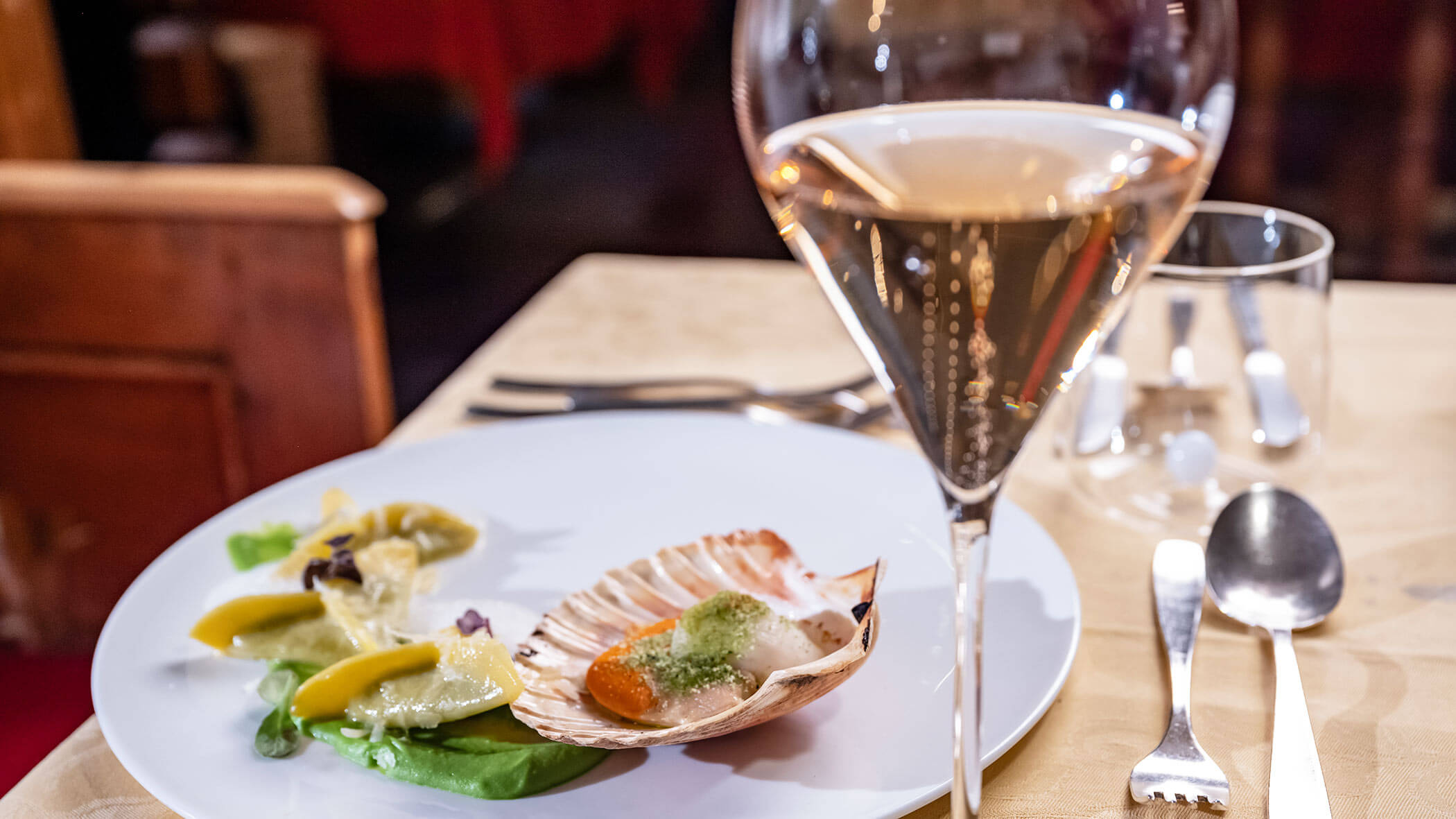 Piatto di pesce al vino bianco - Hotel Mirabell Dolomites 5 stelle a Valdaora