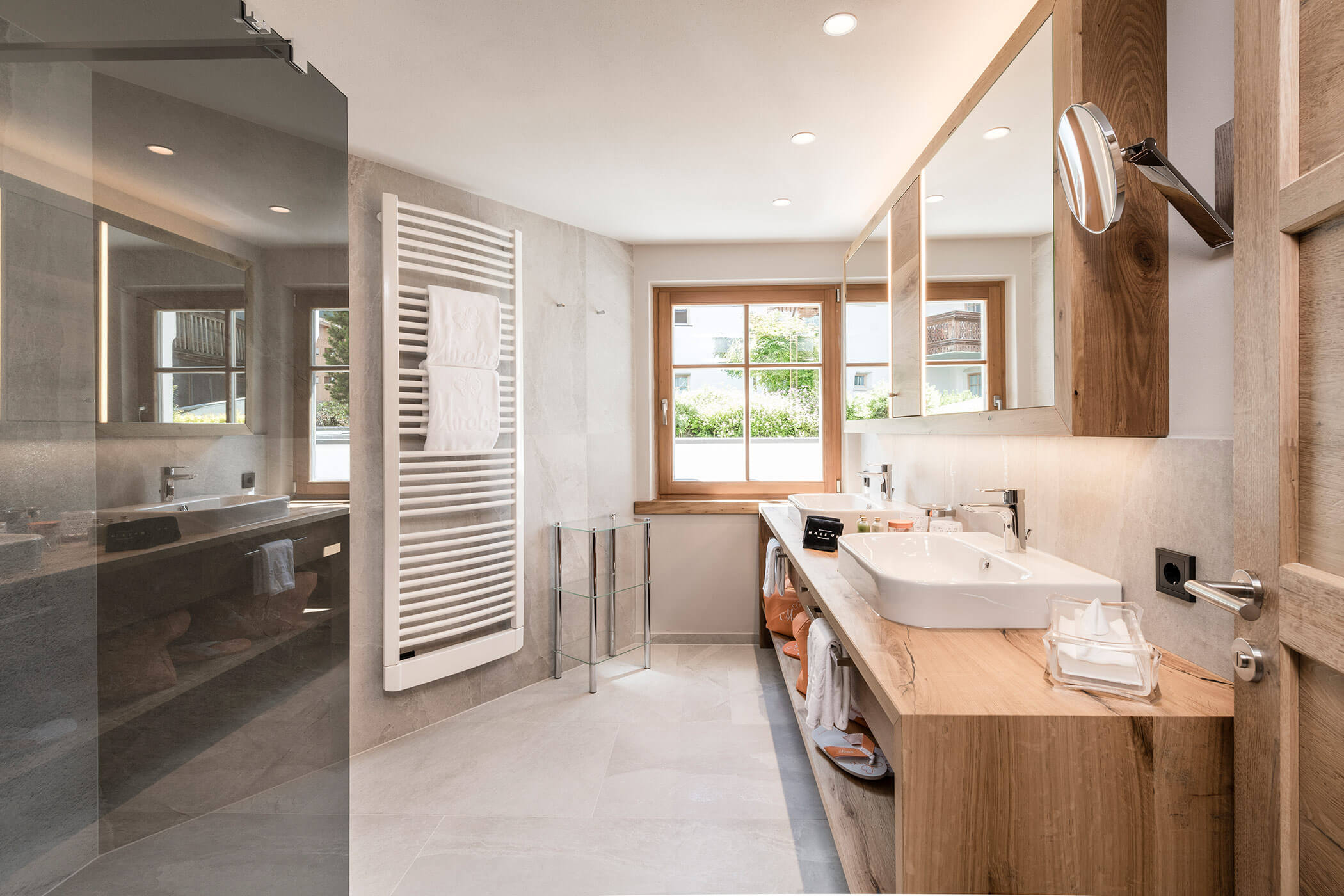 Bad - Zimmer Mirabell - 5 Sterne Hotel Mirabell Dolomites in Olang