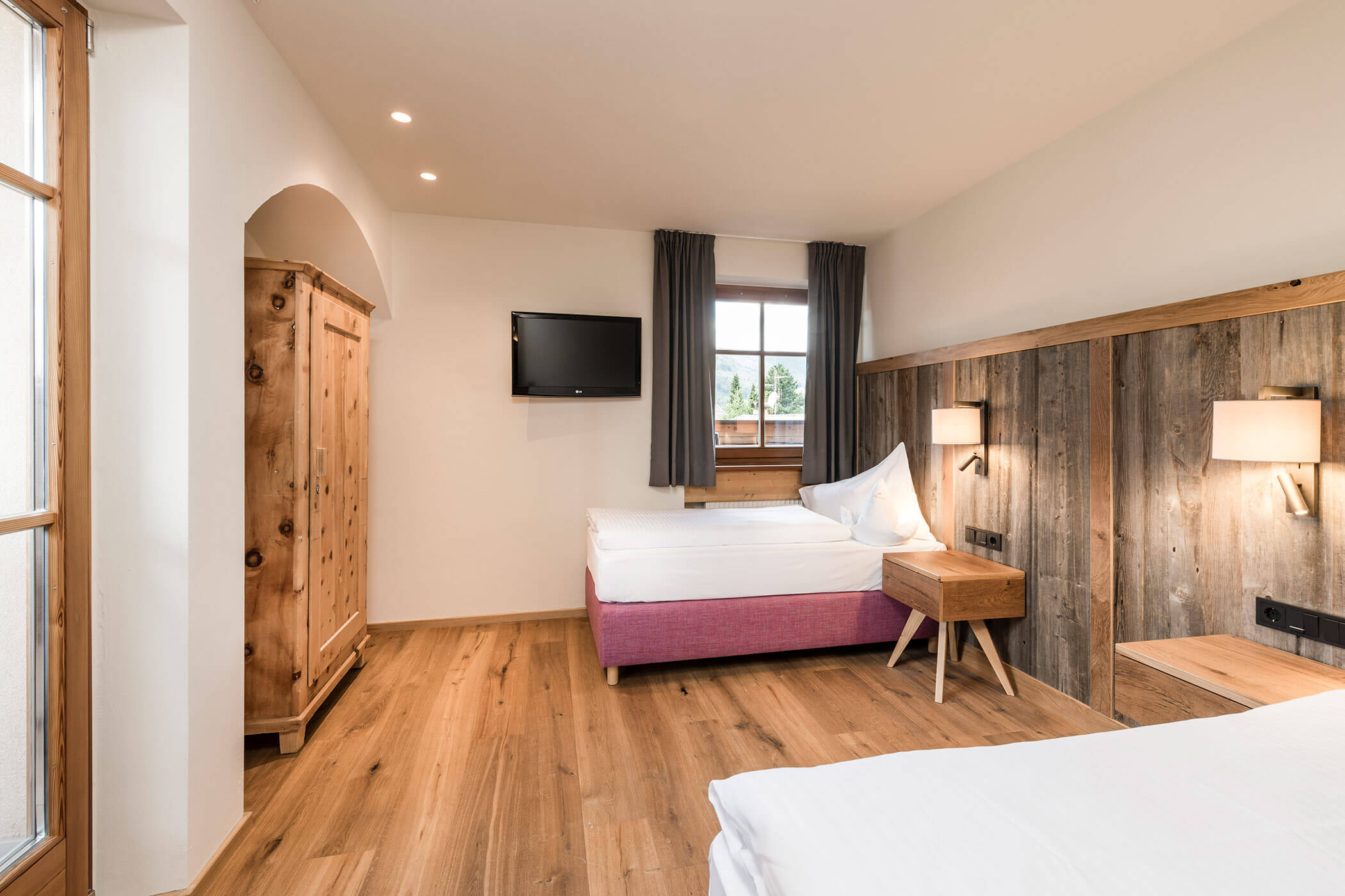 Wohnen Mirabell - 5 Sterne Hotel Mirabell Dolomites in Olang